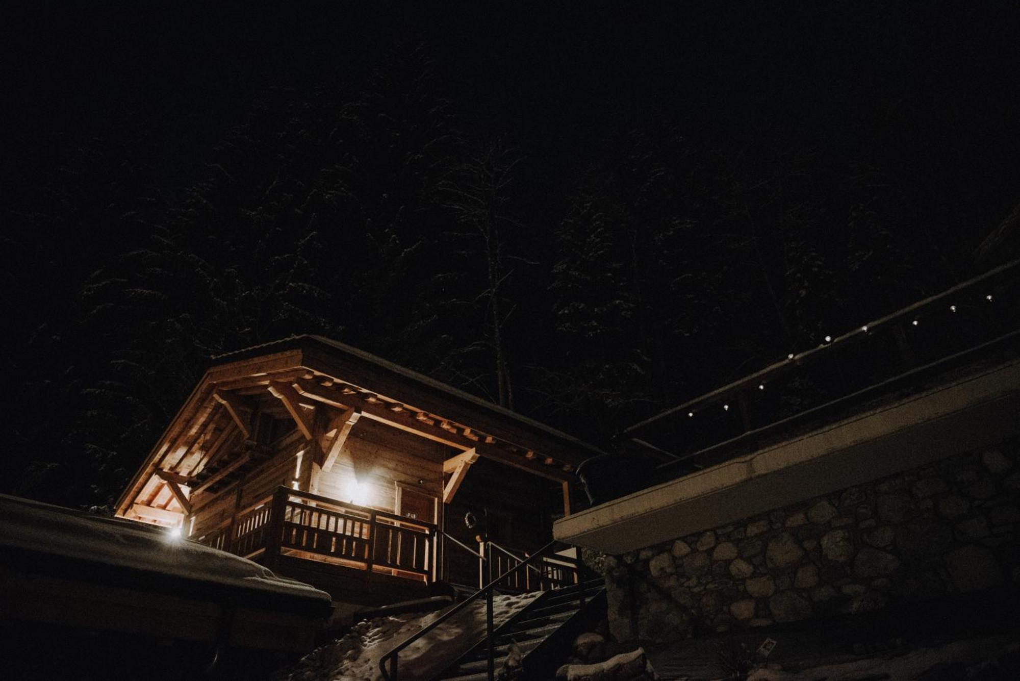 Savoya Lodges 沙泰勒 外观 照片